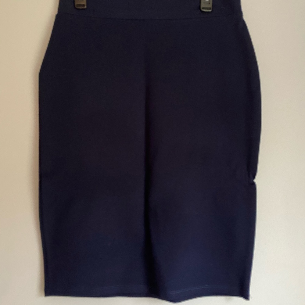 Navy blue pencil skirt!